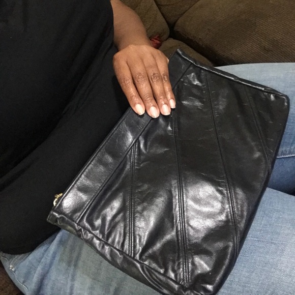 OVERSIZED VINTAGE “LEATHER” CLUTCH - Picture 1 of 6